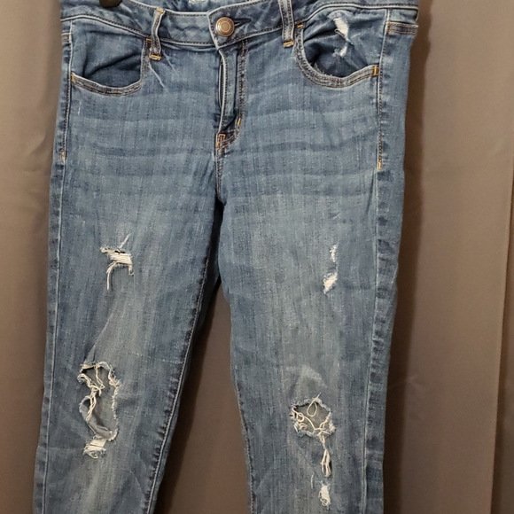 Distressed jeggings with working ankle zippers - Picture 2 of 12